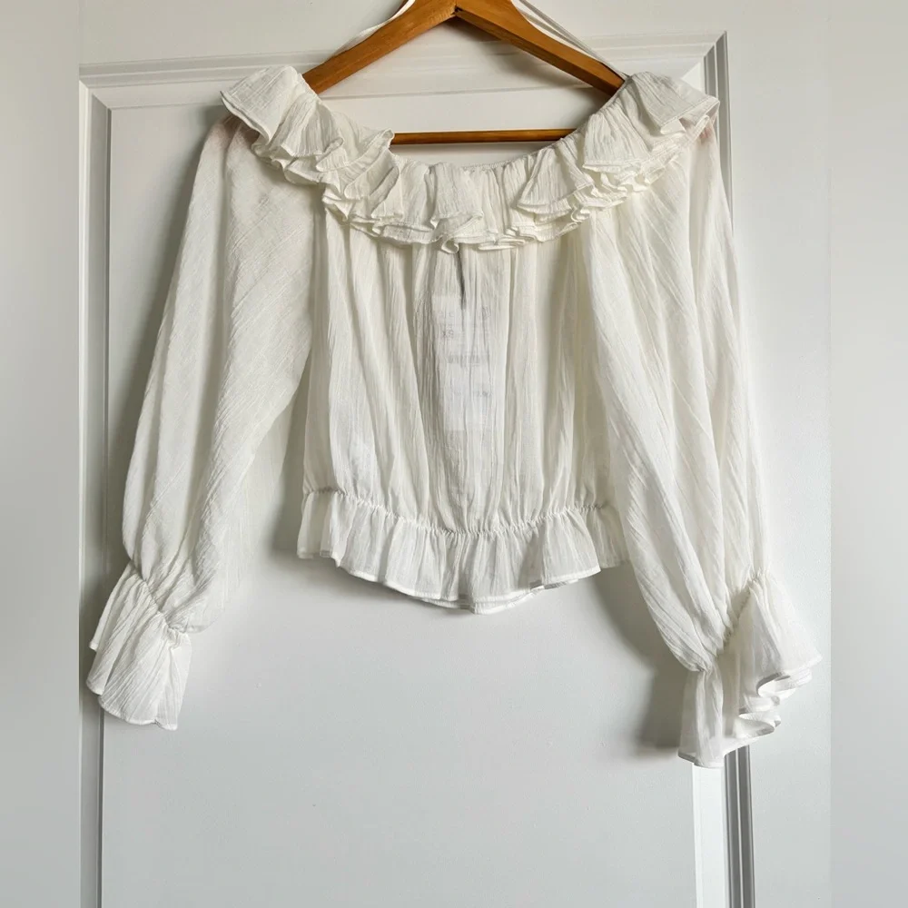 NWT Zara Ruffled off shoulder Top